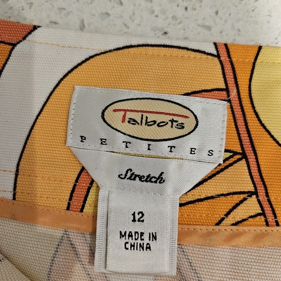 Retro, Mod print mini skirt. PETITE size - Picture 2 of 6